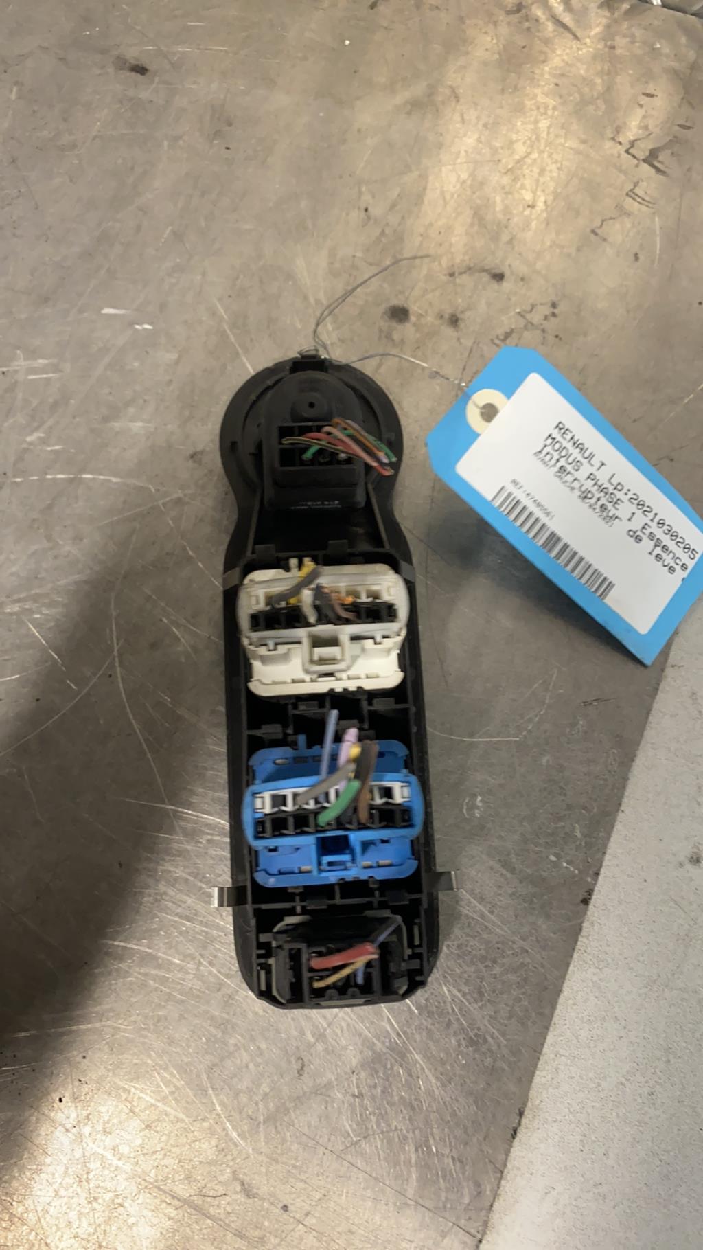 Interrupteur de leve vitre RENAULT MODUS PHASE 1 Essence - 1
