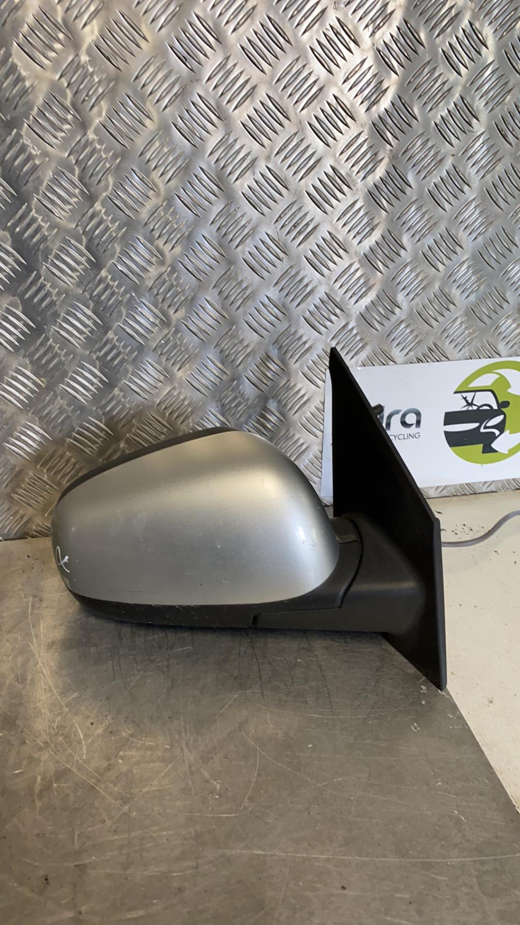 Retrovisor derecho NISSAN NOTE 1 PHASE 1 Diésel - 1