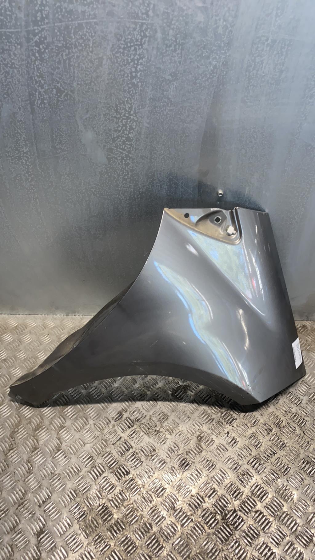 Parafango anteriore destro MERCEDES CLASSE A 169 PHASE 1 Diésel - 1