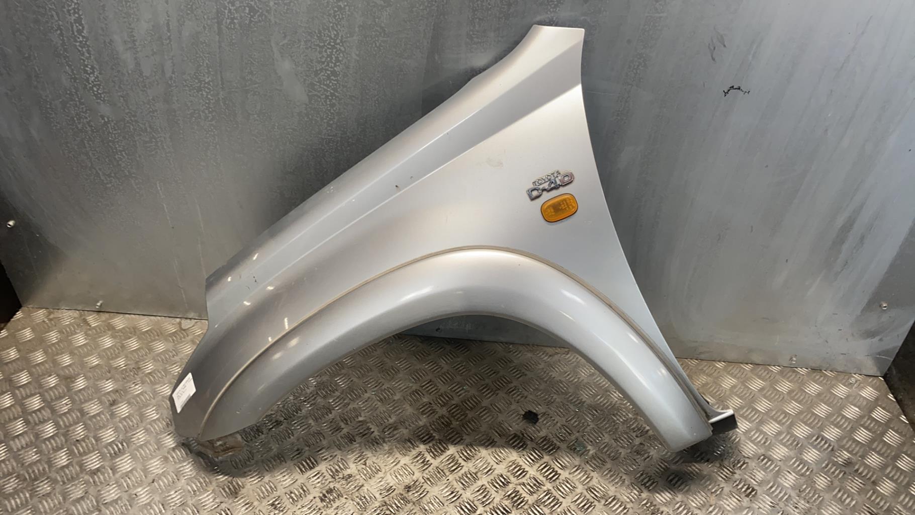 Parafango anteriore sinistro TOYOTA RAV4 2 PHASE 1 Diésel - 1
