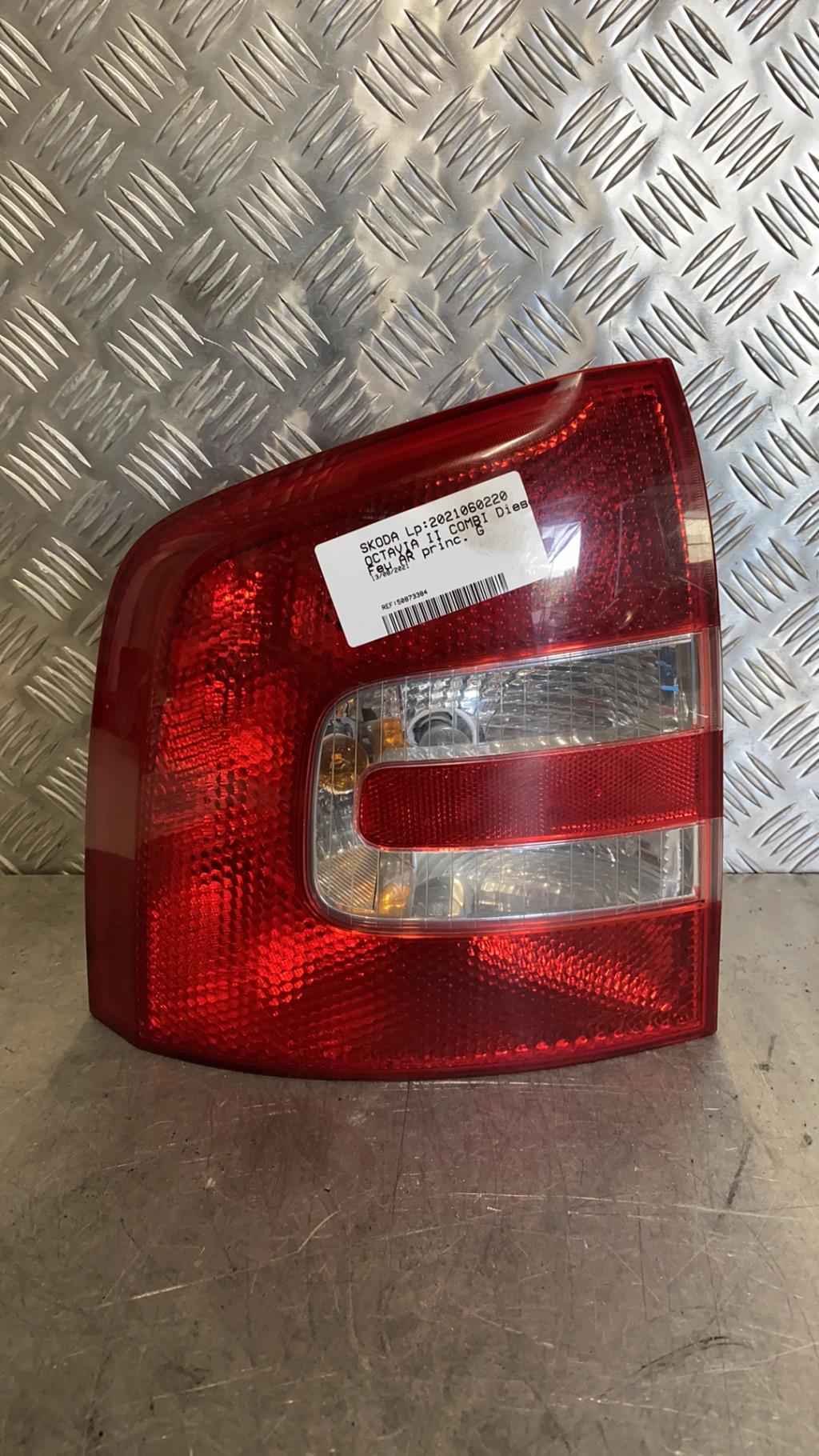 Fanale posteriore principale sinistro (luci) SKODA OCTAVIA 2 PHASE 1 BREAK Diésel - 1