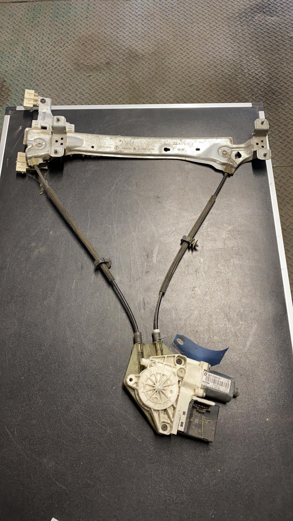 Alzacristalli elettrico posteriore sinistro RENAULT MEGANE 3 PHASE 1 Diésel - 1