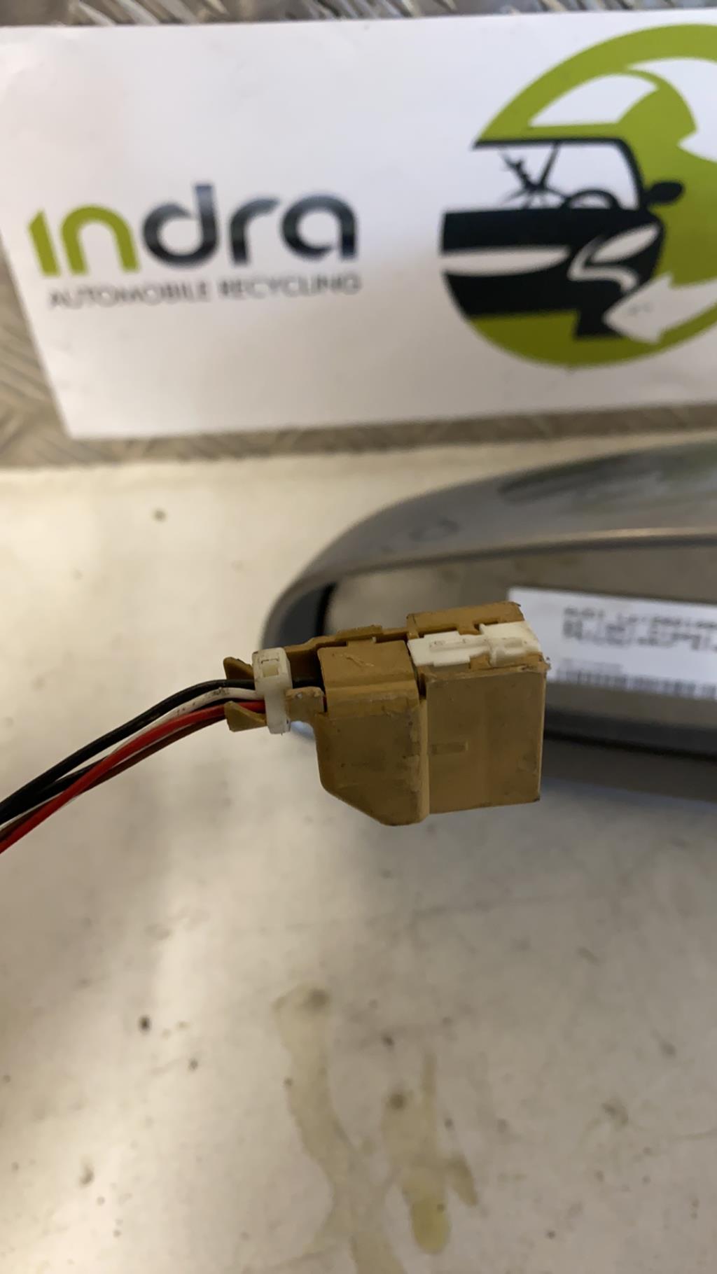 Retroviseur gauche AUDI A4 2 PHASE 1 Diesel - 1