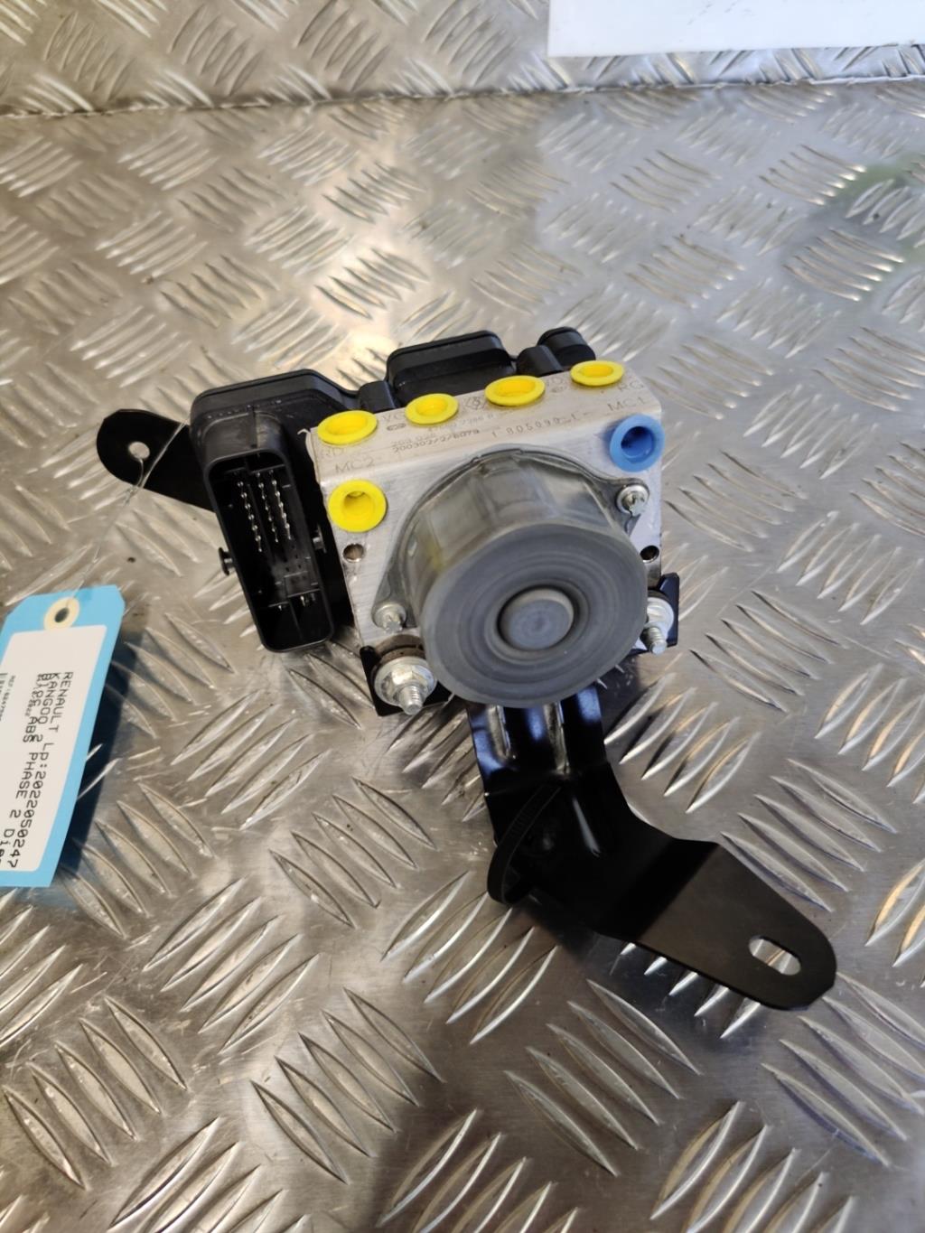 Bloc ABS (freins anti-blocage) RENAULT KANGOO 2 PHASE 2 Diesel - 1