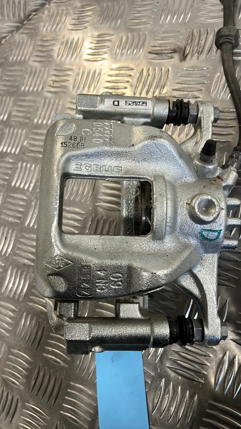 Pinza freni anteriore destra RENAULT TRAFIC 3 Diésel - 1