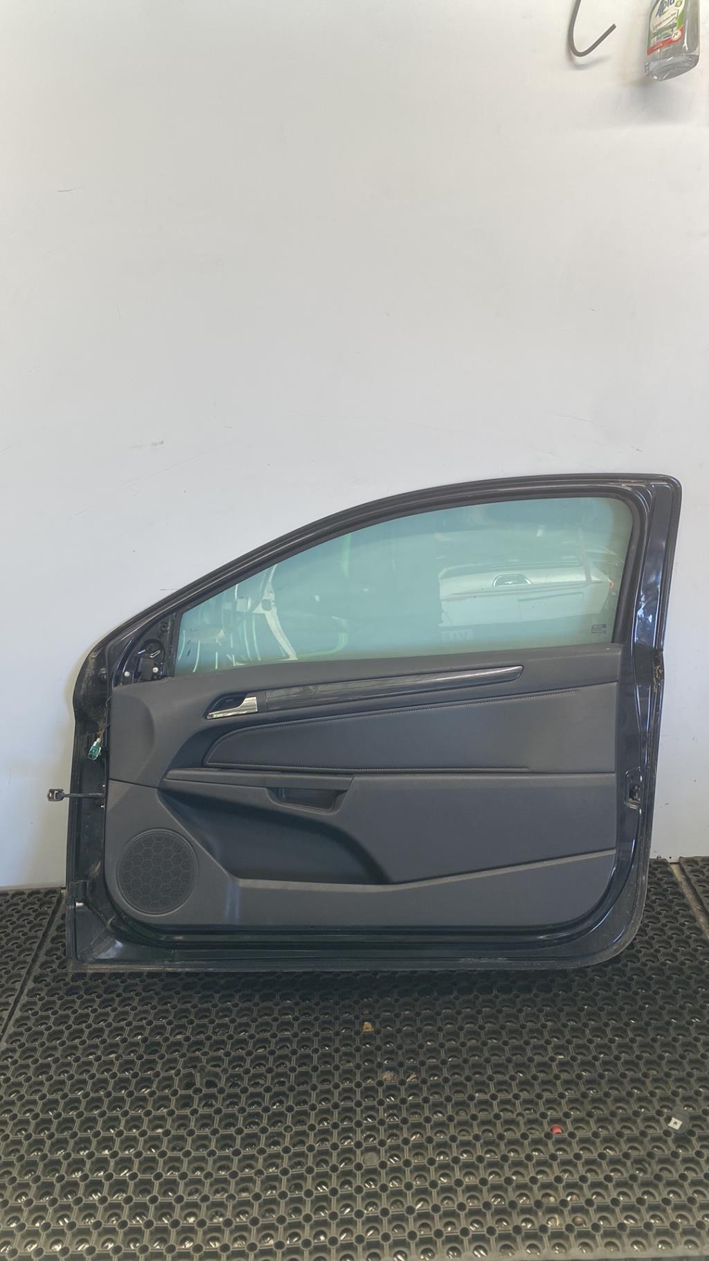 Porte avant droit OPEL ASTRA H GTC PHASE 1  - 1