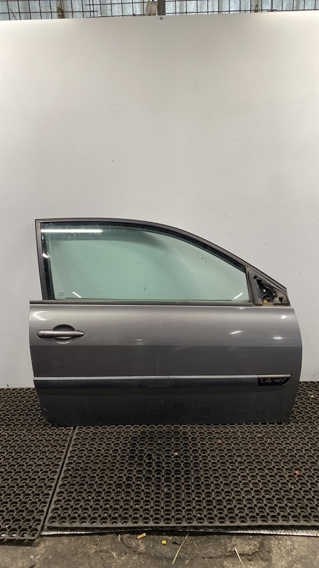 Portiera anteriore destra RENAULT MEGANE 2 PHASE 1 Gasolina - 1