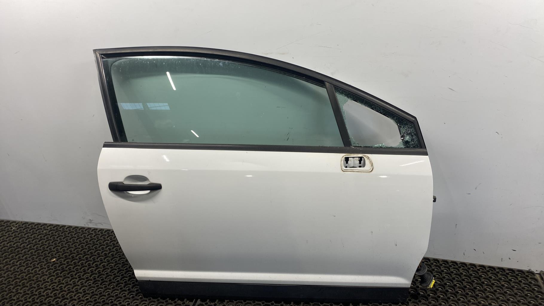 Portiera anteriore destra CITROEN C4 1 PHASE 1 COUPE Diésel - 1