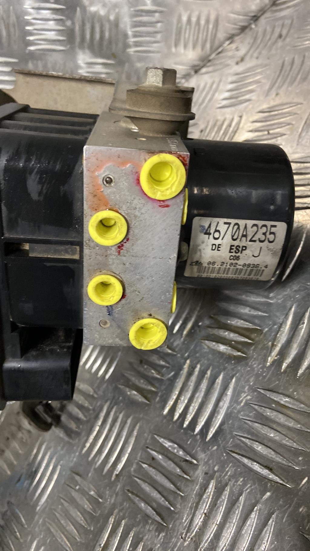 Blocco ABS (antibloccaggio freni) CITROEN C-CROSSER Diésel - 1