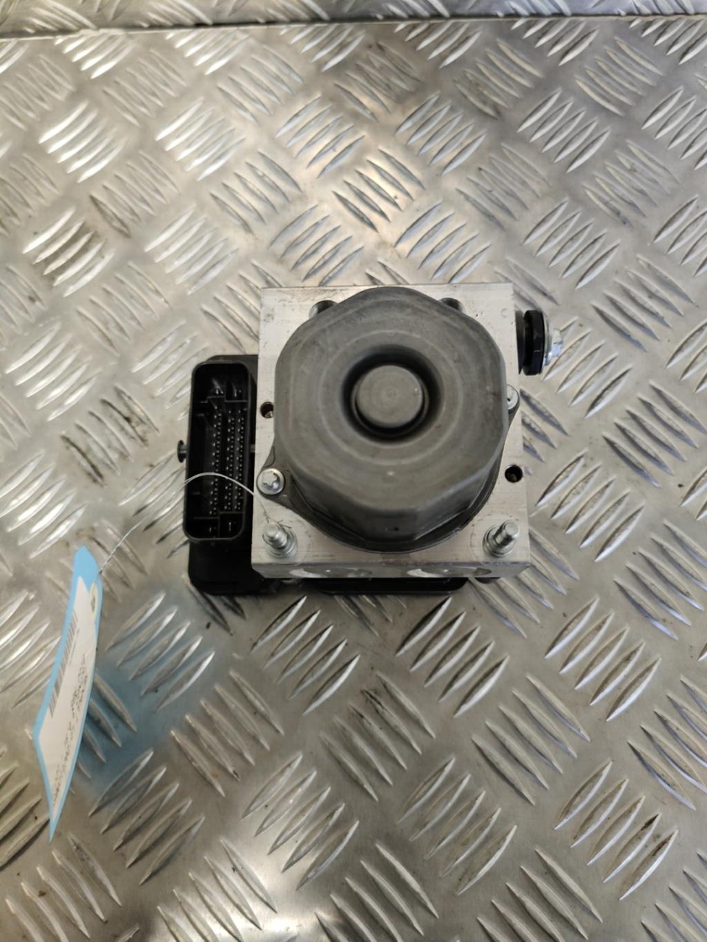 Blocco ABS (antibloccaggio freni) RENAULT TWINGO 3 PHASE 1 Gasolina - 1