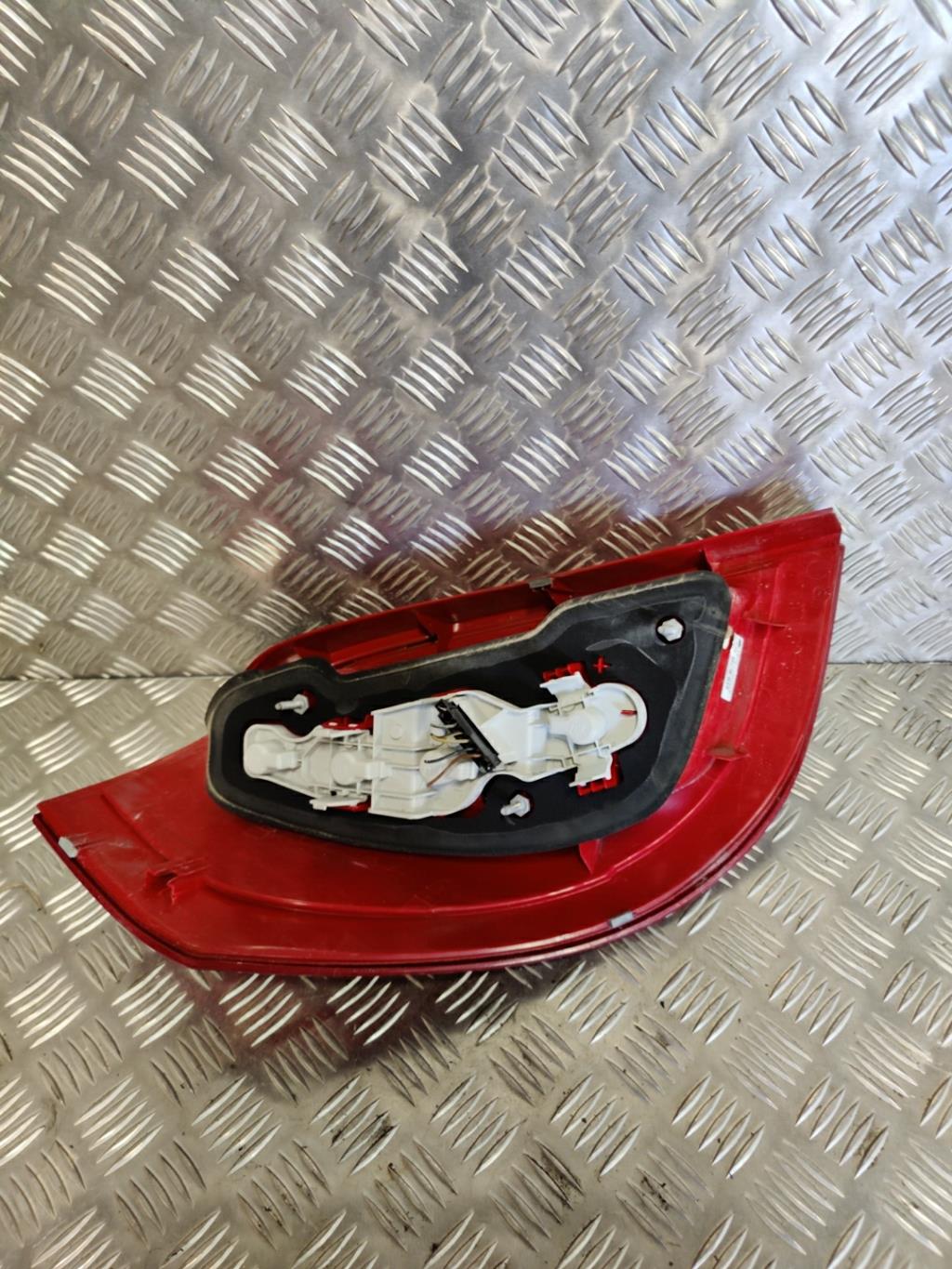 Fanale posteriore principale destro (luci) MERCEDES CLASSE A 169 PHASE 2 Diésel - 1