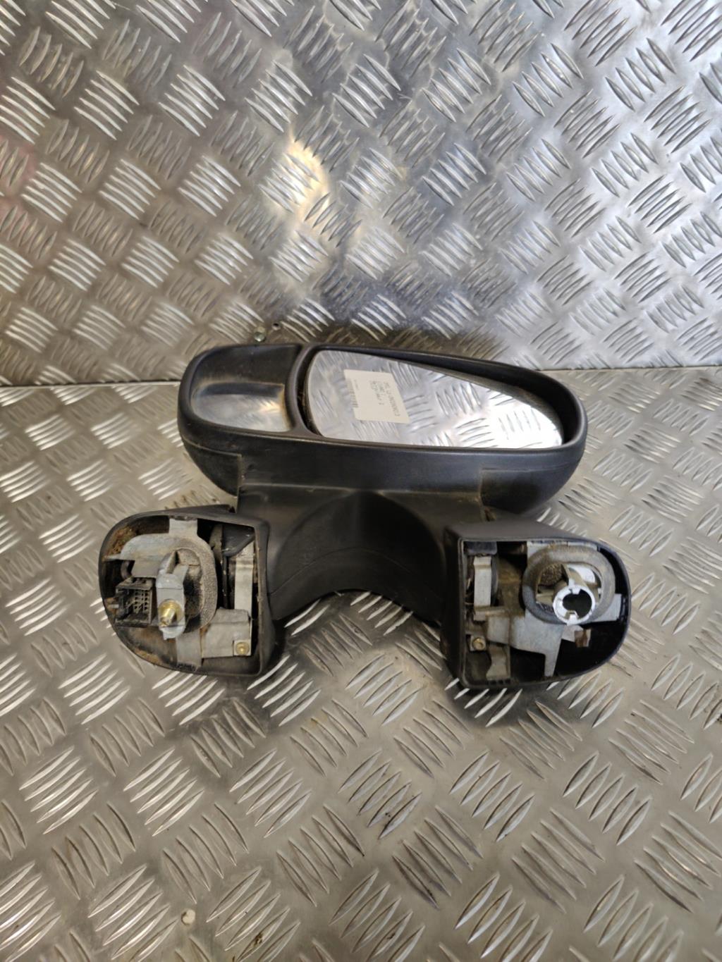 Retroviseur gauche OPEL VIVARO 1  - 1