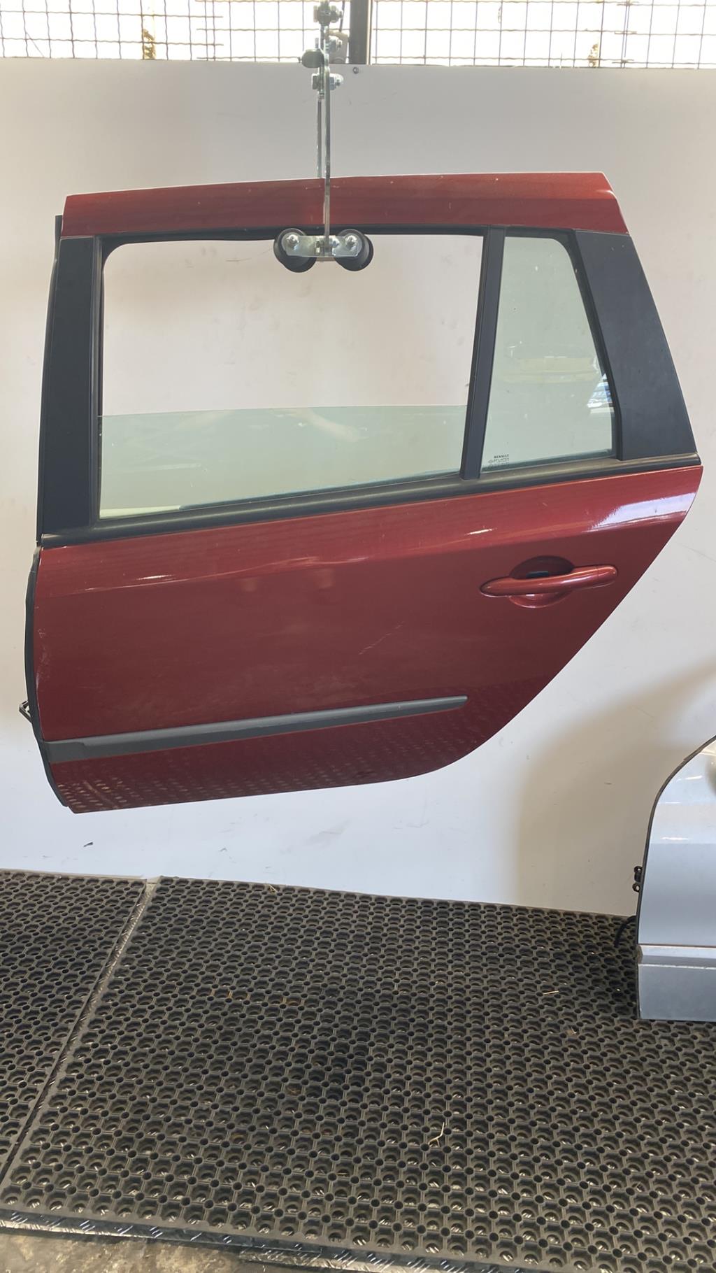 Portiera posteriore sinistra RENAULT LAGUNA 2 PHASE 1 BREAK Diésel - 1