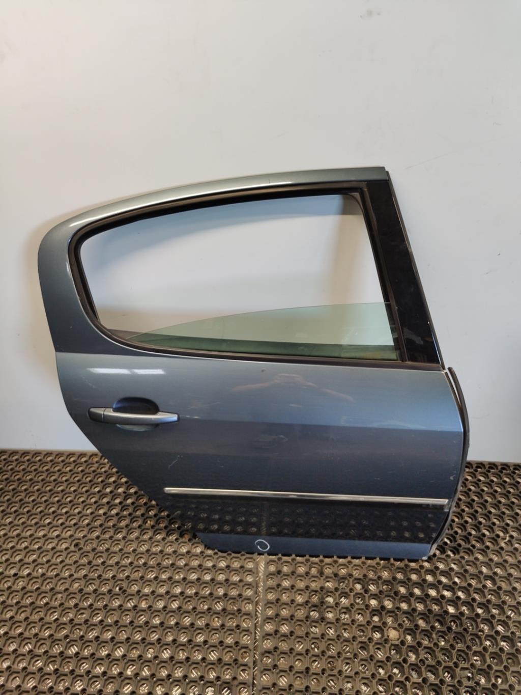 Portiera posteriore destra PEUGEOT 407 PHASE 1 Diésel - 1