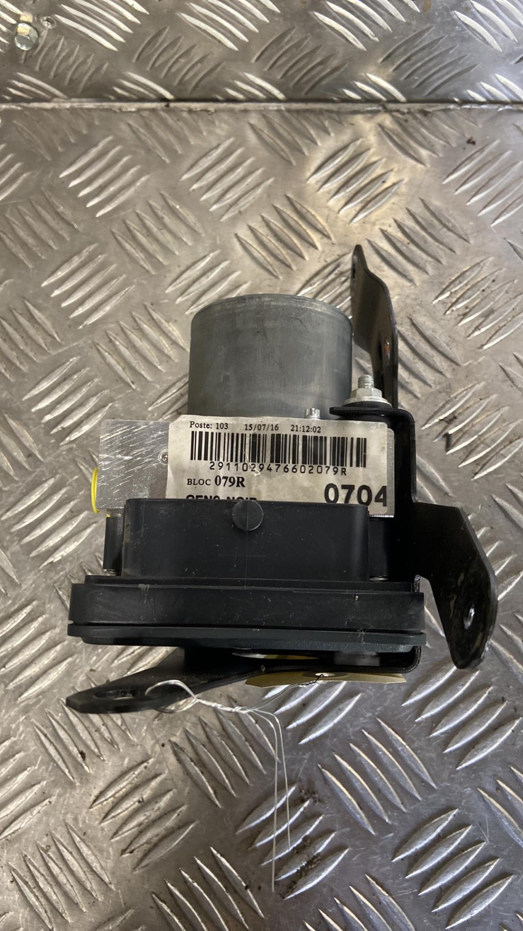 Bloc ABS (freins anti-blocage) RENAULT KANGOO 2 PHASE 2 Diesel - 1