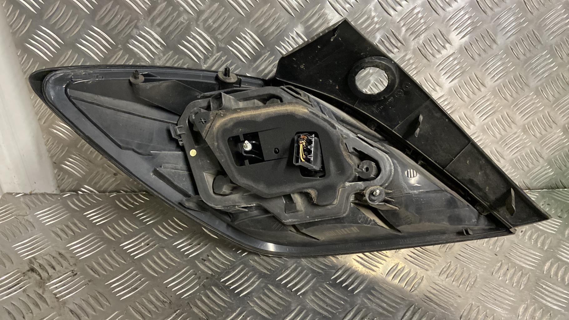 Fanale posteriore principale destro (luci) OPEL ASTRA H GTC PHASE 1 Diésel - 1