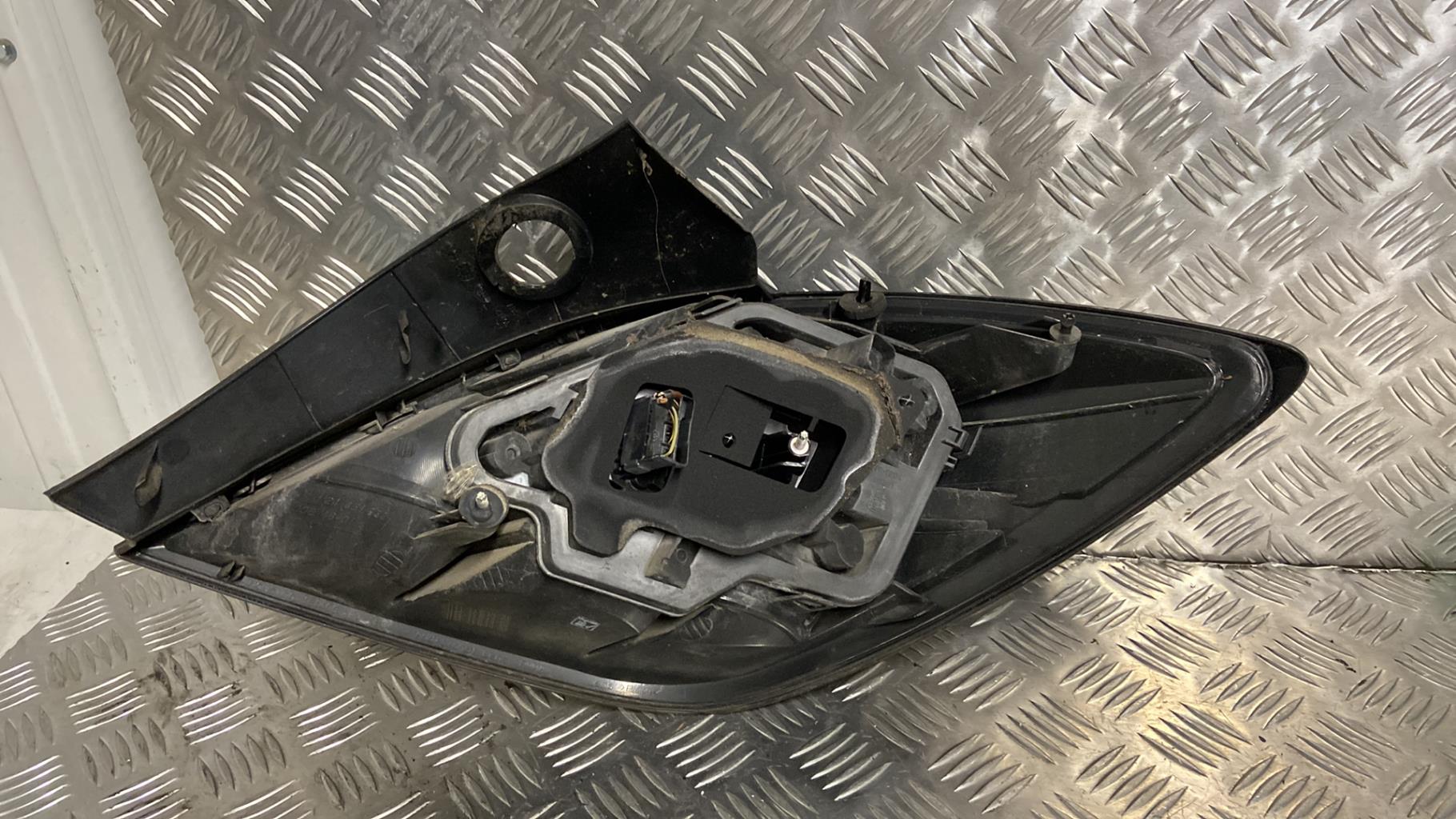 Fanale posteriore principale sinistro (luci) OPEL ASTRA H GTC PHASE 1 Diésel - 1