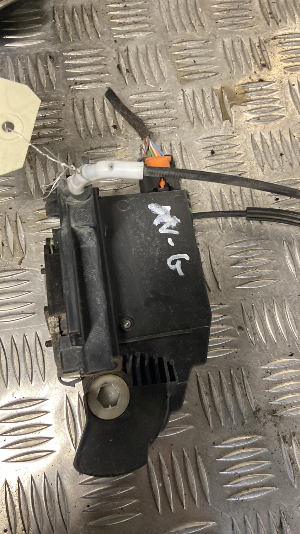 Serratura anteriore sinistra PEUGEOT 308 2 PHASE 1 Gasolina - 1