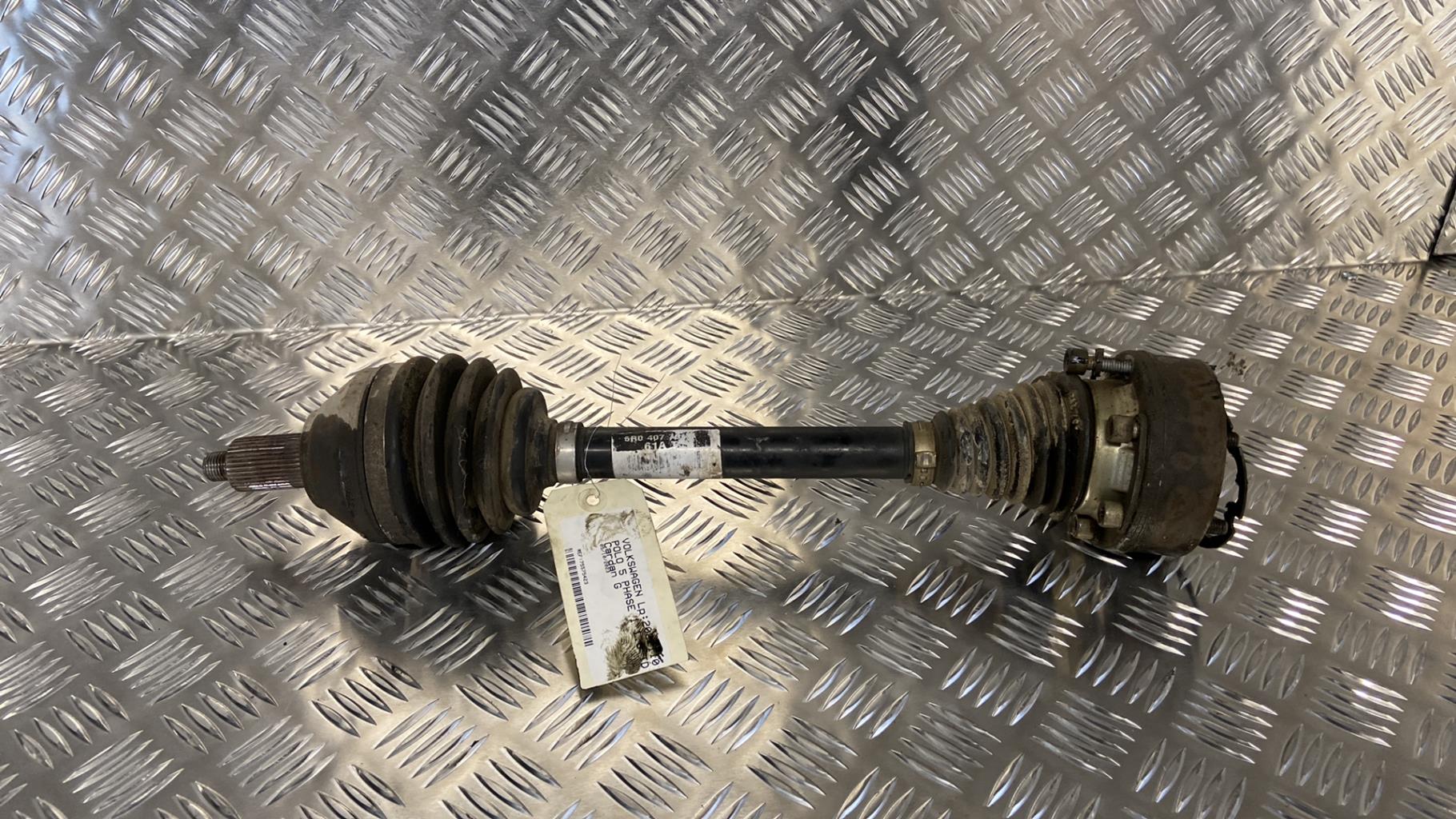 Giunto cardanico albero di trasmissione sinistro VOLKSWAGEN POLO 5 PHASE 1 Diésel - 1