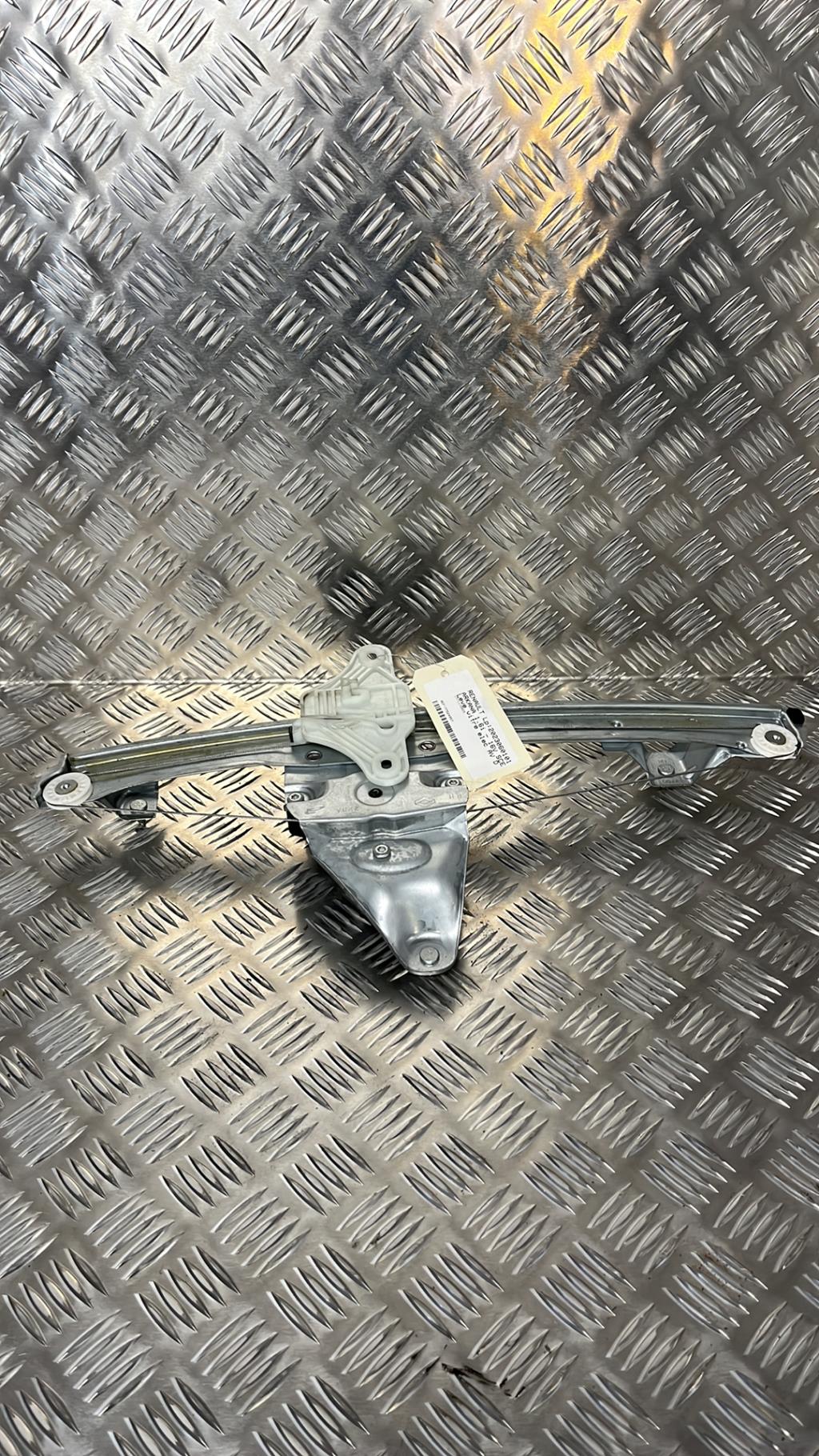Alzacristalli elettrico anteriore destro RENAULT ARKANA Gasolina/Híbrido - 1