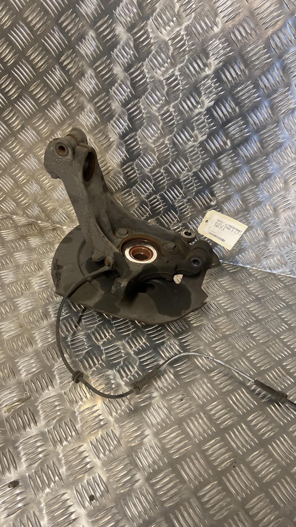 Fusee avant gauche RENAULT KOLEOS 2 PHASE 2 Diesel - 1
