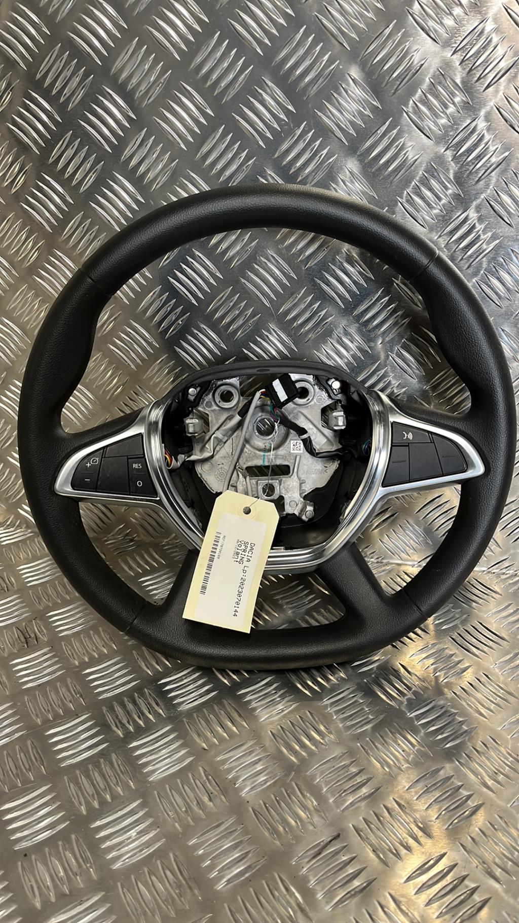 Volant DACIA SPRING  - 1