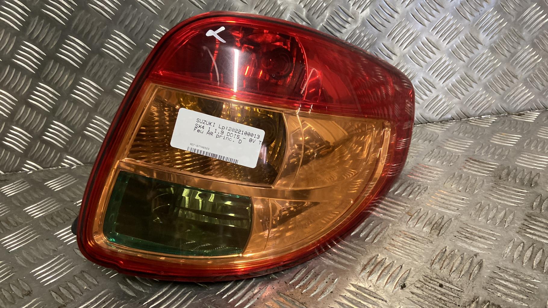 Fanale posteriore principale destro (luci) SUZUKI SX4 1 Diésel - 1