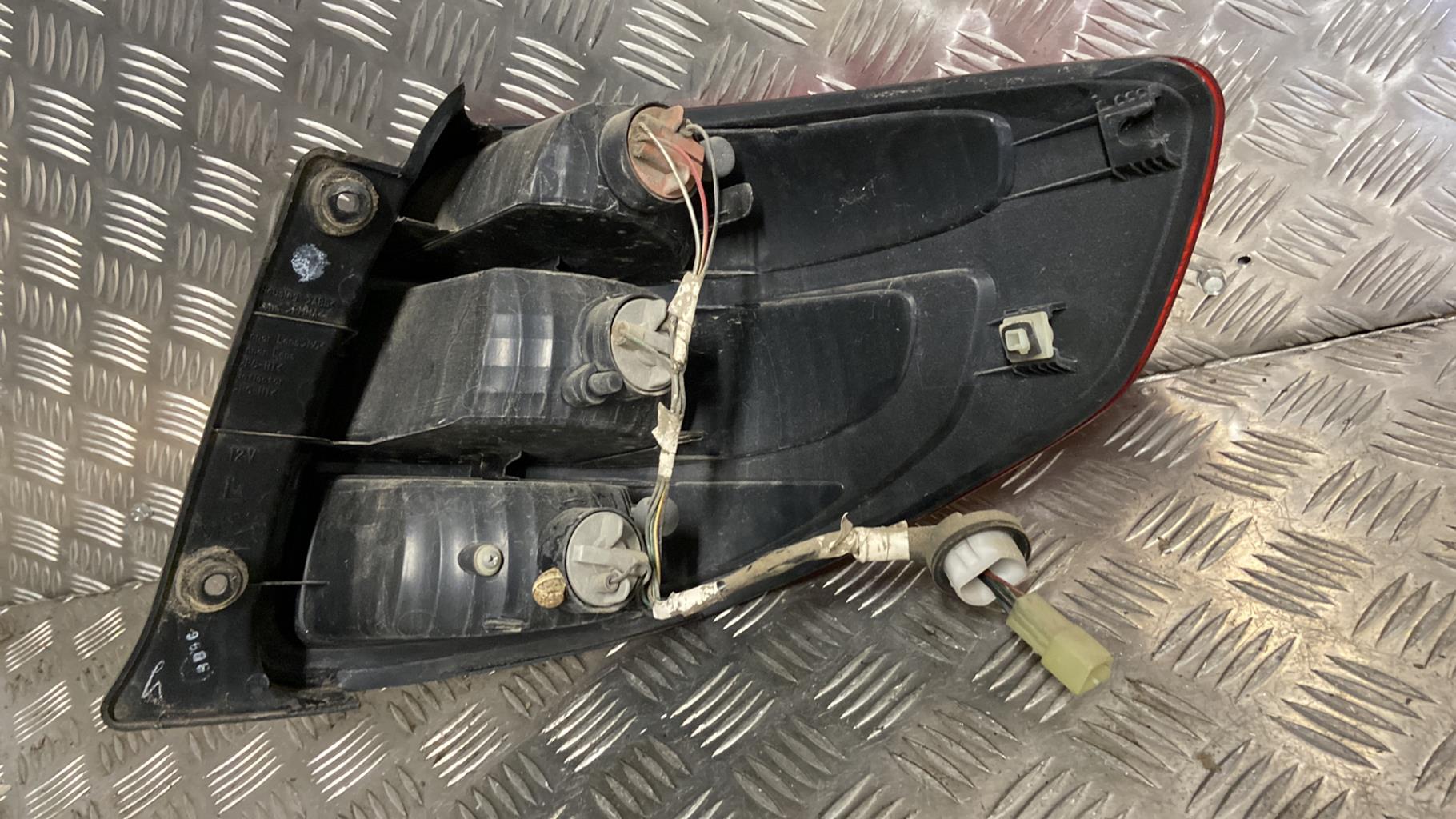 Fanale posteriore principale sinistro (luci) SUZUKI SX4 1 Diésel - 1