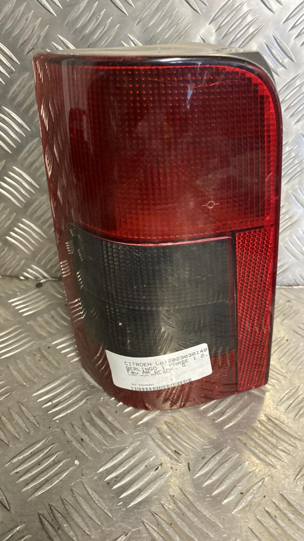 Fanale posteriore principale sinistro (luci) CITROEN BERLINGO 1 PHASE 1 Diésel - 1