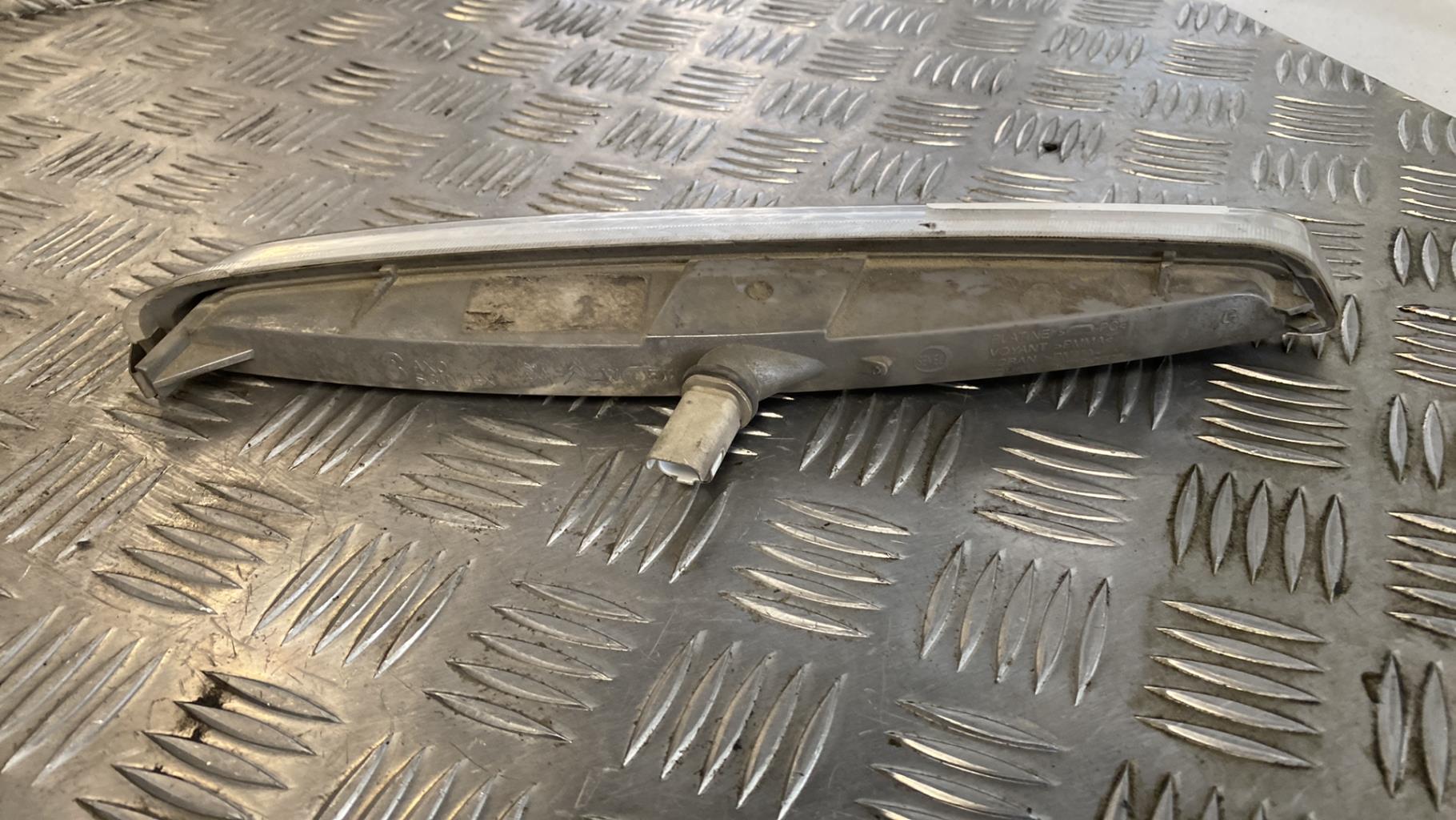 Luce di marcia diurna anteriore sinistra PEUGEOT 807 Diésel - 1