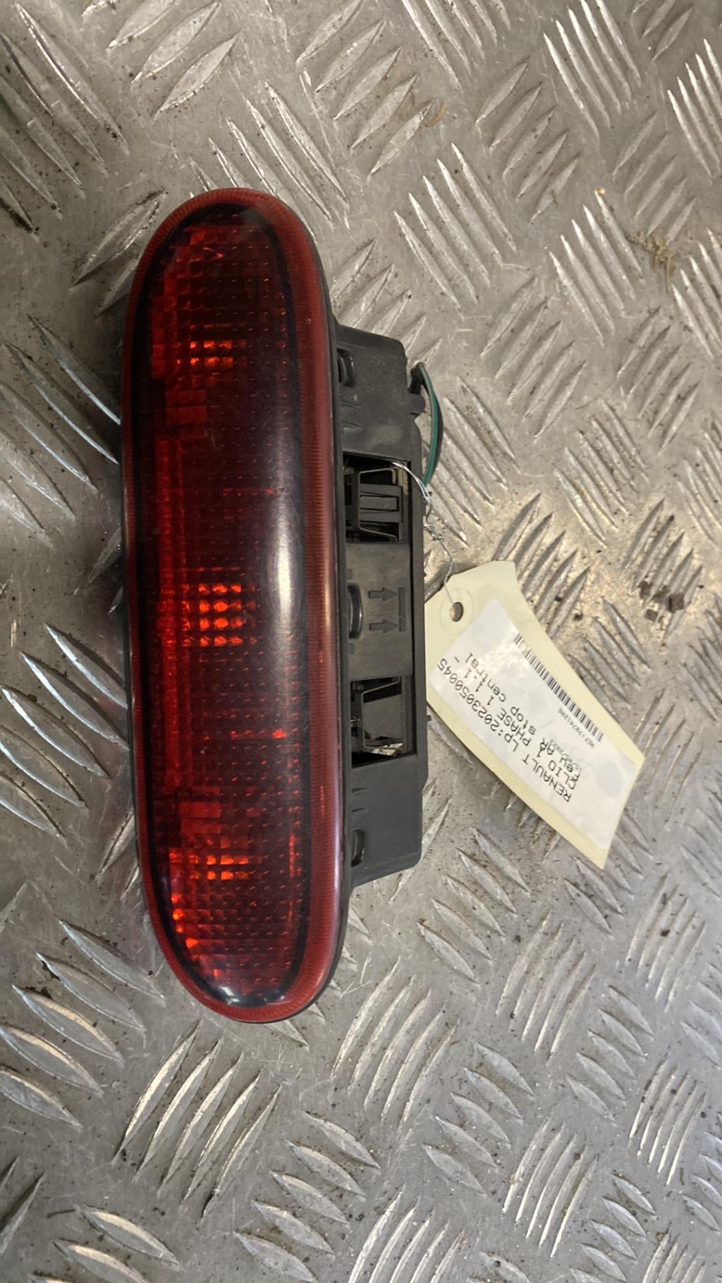 Feu arriere stop central RENAULT CLIO 1 PHASE 1 Essence - 1