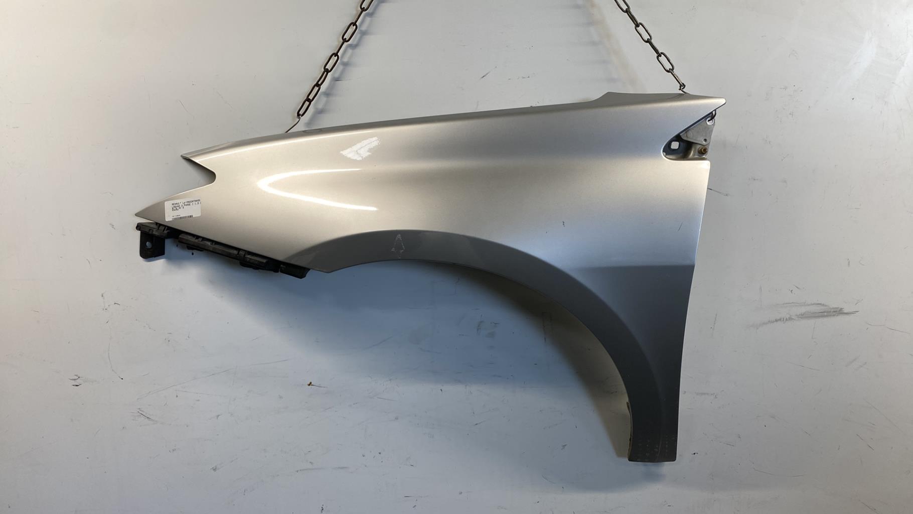 Parafango anteriore sinistro RENAULT LAGUNA 3 PHASE 1 Diésel - 1