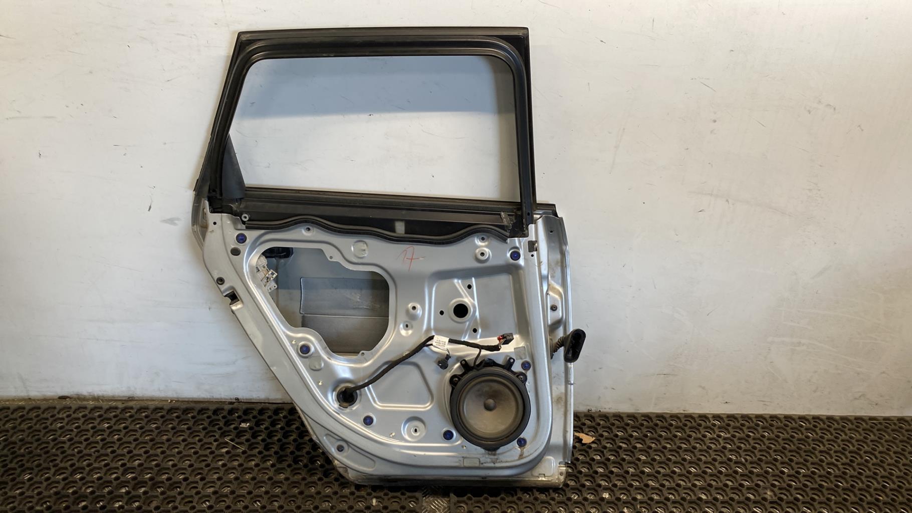Portiera posteriore sinistra AUDI A3 2 SPORTBACK PHASE 1 Diésel - 1