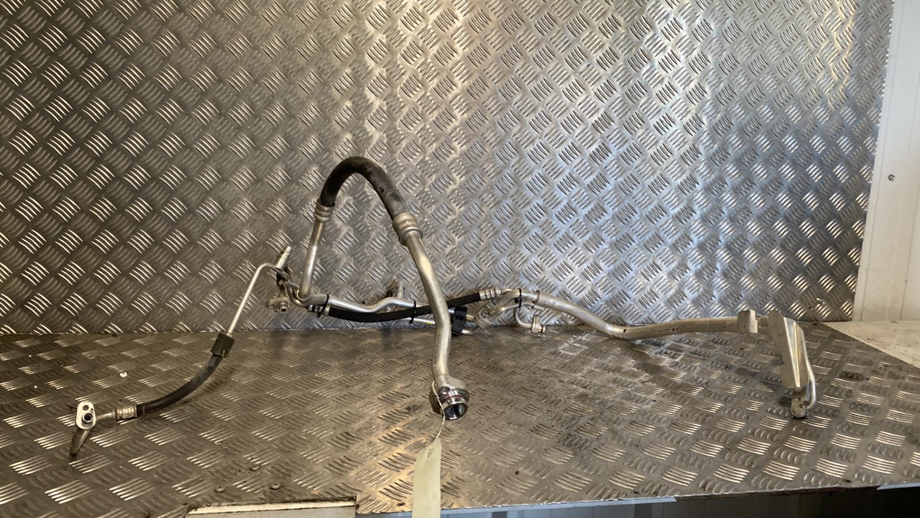 Tuyau de climatisation AUDI Q2 PHASE 1 Essence - 1