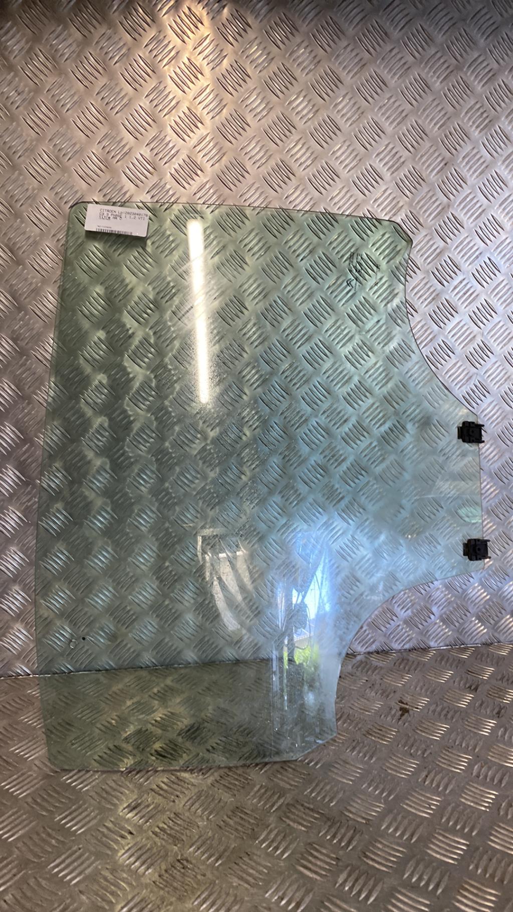 Vetro posteriore destro CITROEN C3 3 PHASE 1 Gasolina - 1