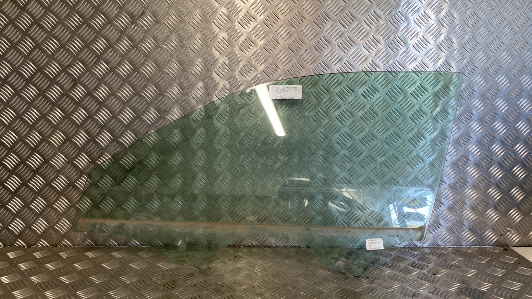 Vitre avant gauche AUDI Q2 PHASE 1 Essence - 1