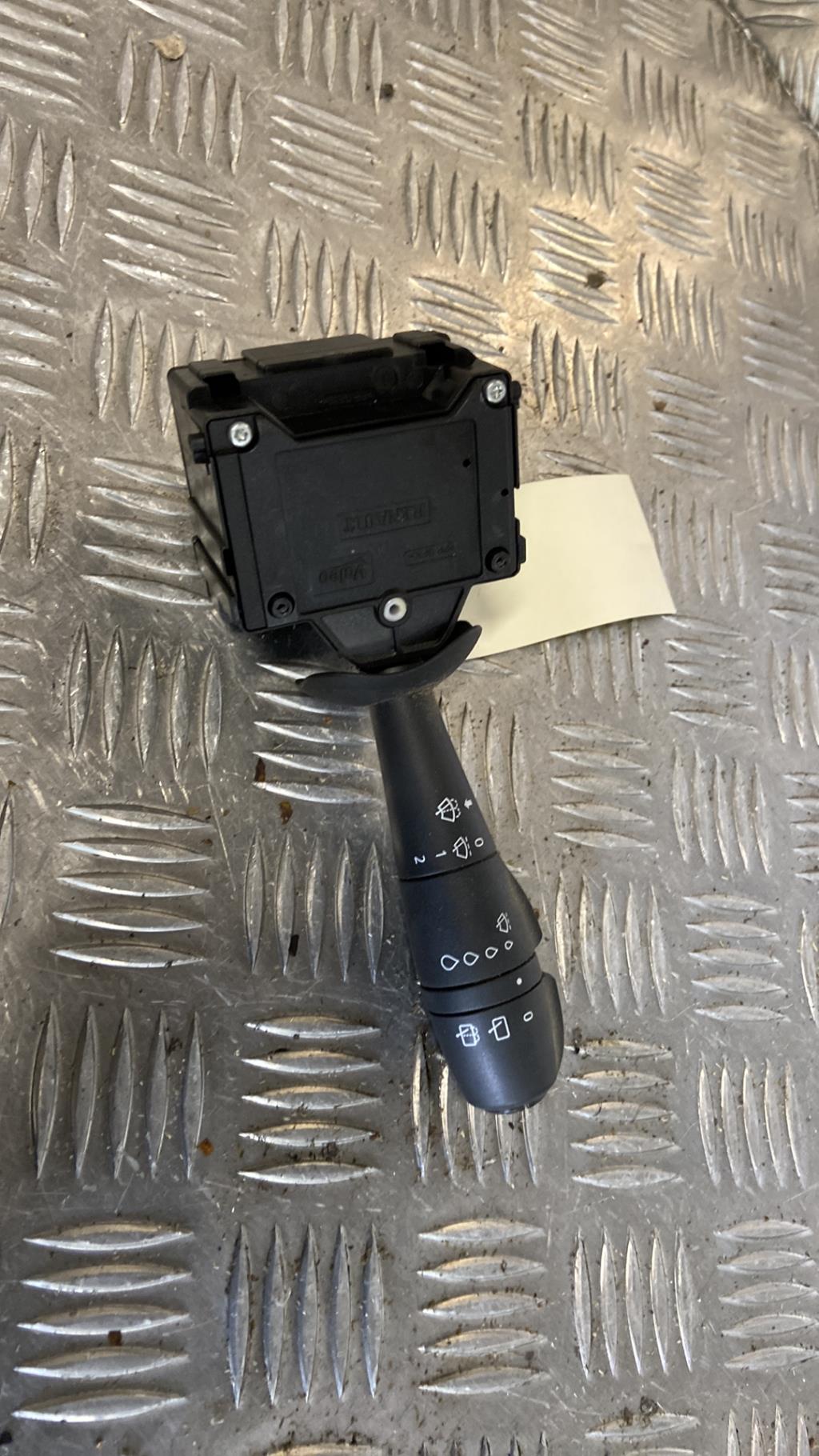 Commodo d'essuie glaces RENAULT CLIO 4 PHASE 2 Diesel - 1
