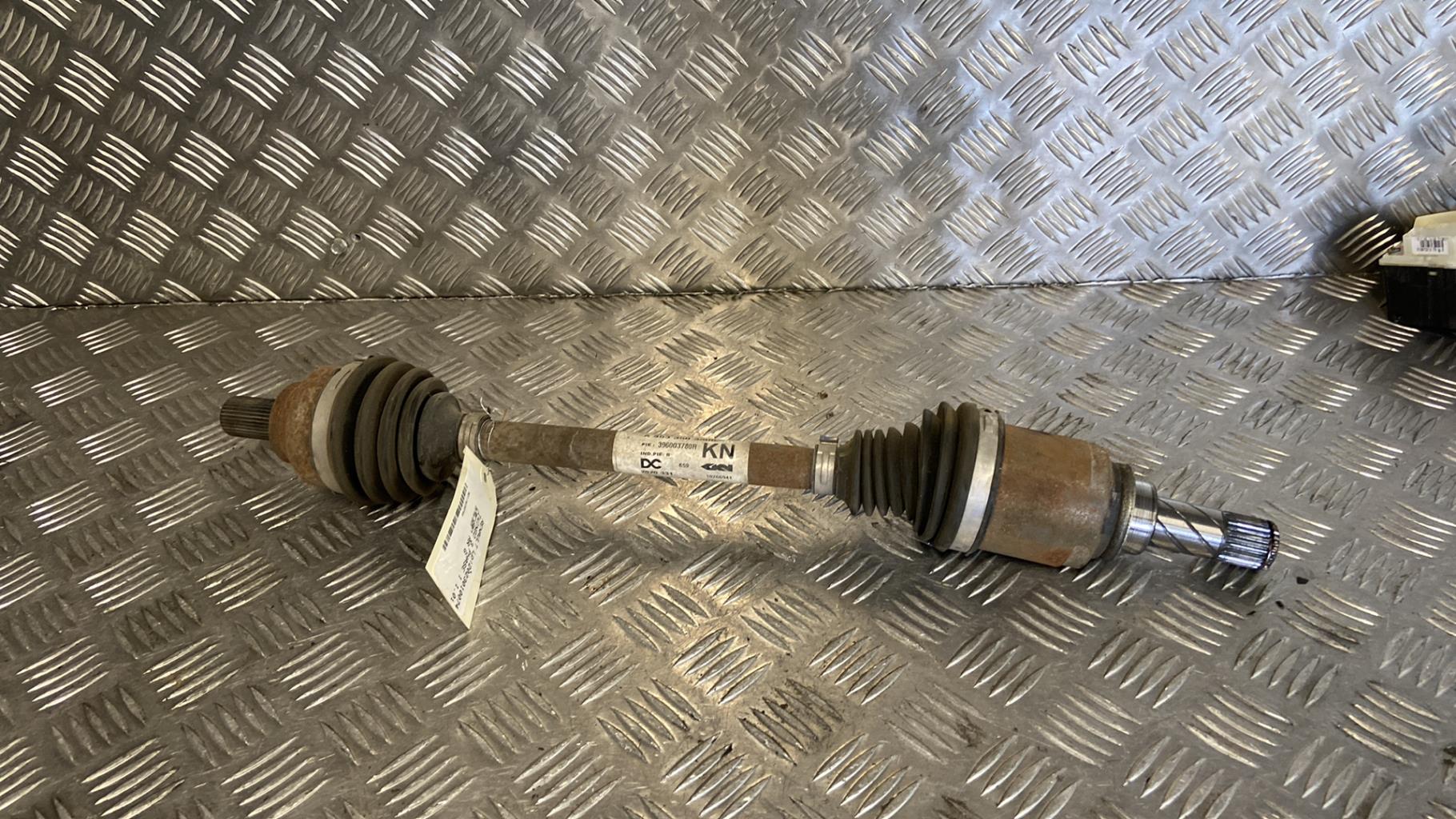 Giunto cardanico posteriore sinistro (trasmissione) RENAULT TWINGO 3 PHASE 1 Gasolina - 1