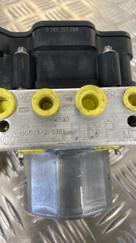 Bloc ABS (freins anti-blocage) OPEL CORSA E Essence - 1
