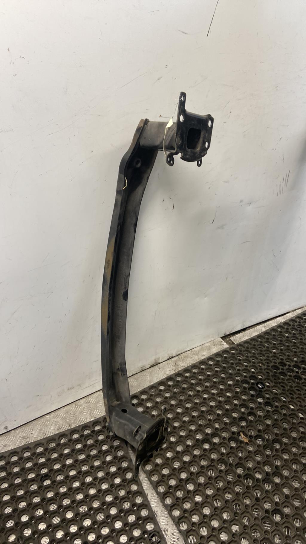 Traversa rinforzo paraurti anteriore SEAT LEON 2 PHASE 1 Diésel - 1