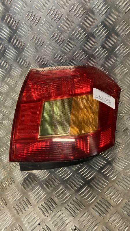 Fanale posteriore principale destro (luci) TOYOTA COROLLA 10 PHASE 1 Gasolina - 1