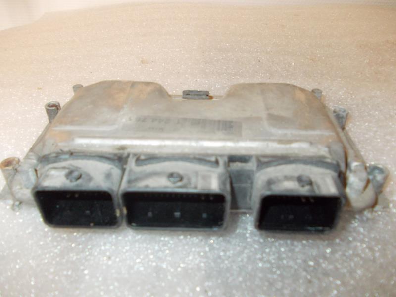 Calculateur CITROEN SAXO PHASE 2 Essence - 1
