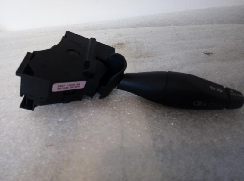 Commodo phare FORD FIESTA 5 PHASE 1 Essence - 1