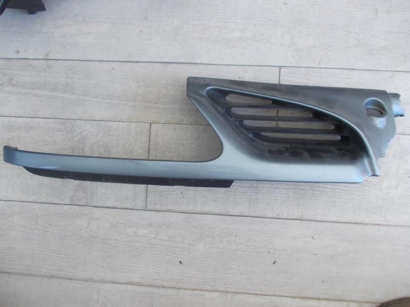 Calandre gauche RENAULT MEGANE 1 PHASE 1 Essence - 1