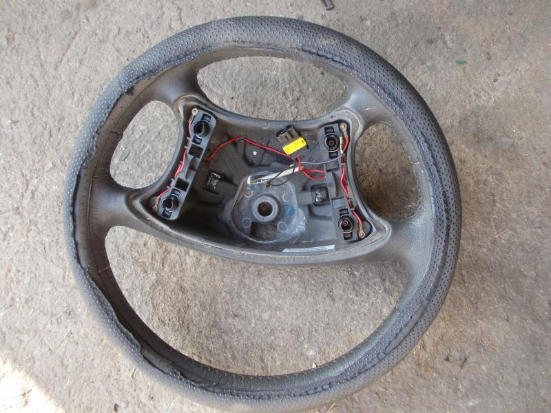 Volant PEUGEOT 807 Diesel - 1