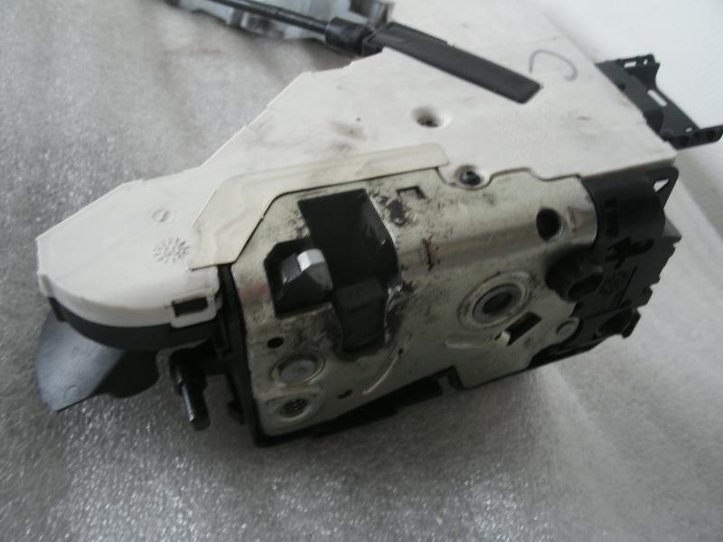 Serrure avant gauche PEUGEOT 207 Diesel - 1