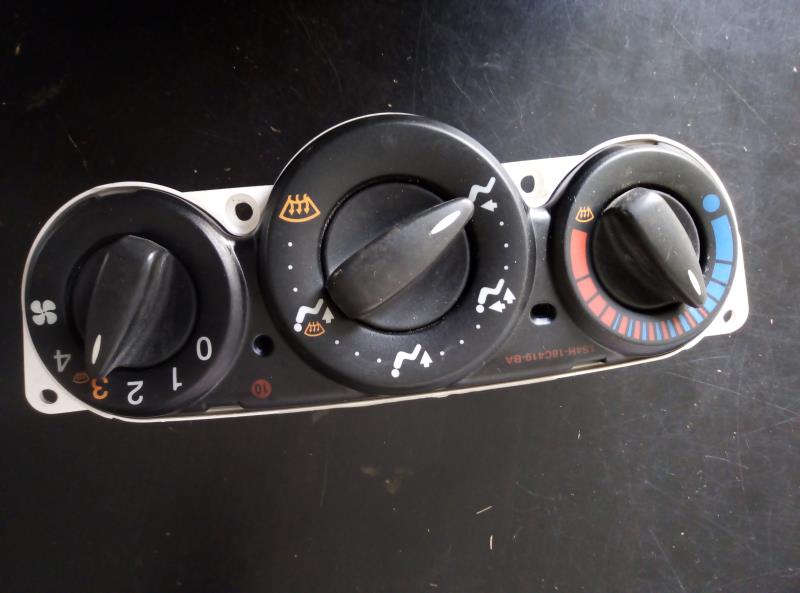 Commande chauffage FORD FOCUS 1 Diesel - 1