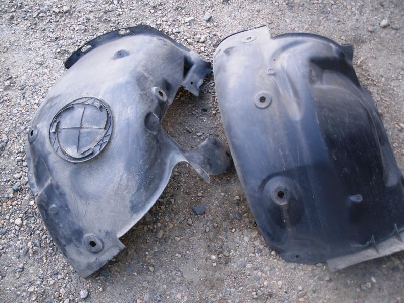 Pare boue avant gauche RENAULT MEGANE 2 PHASE 2 Diesel - 1