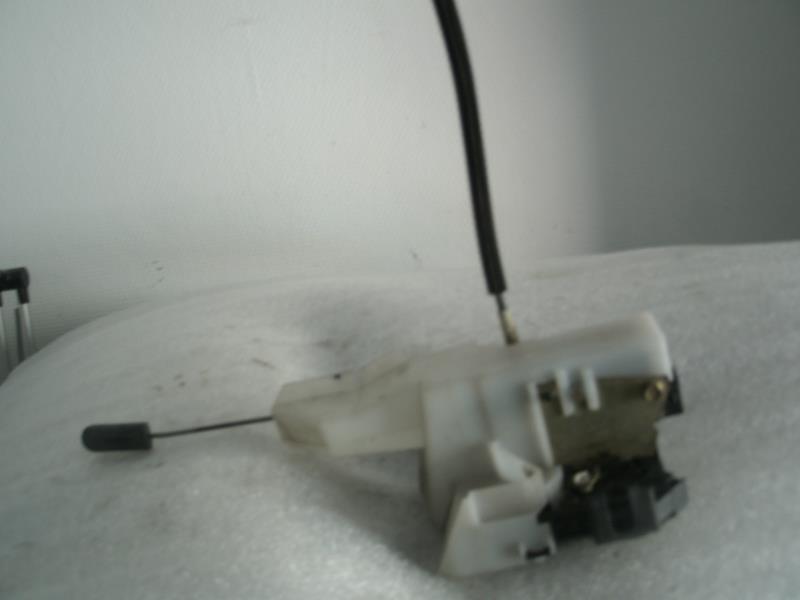 Serrure avant droit RENAULT CLIO 2 PHASE 1 Essence - 1