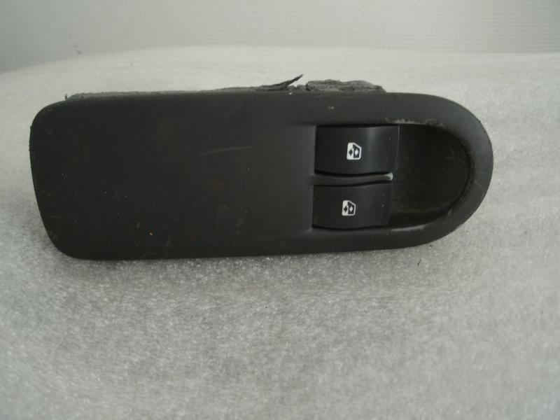 Interrupteur de leve vitre RENAULT MEGANE 2 PHASE 1 Diesel - 1